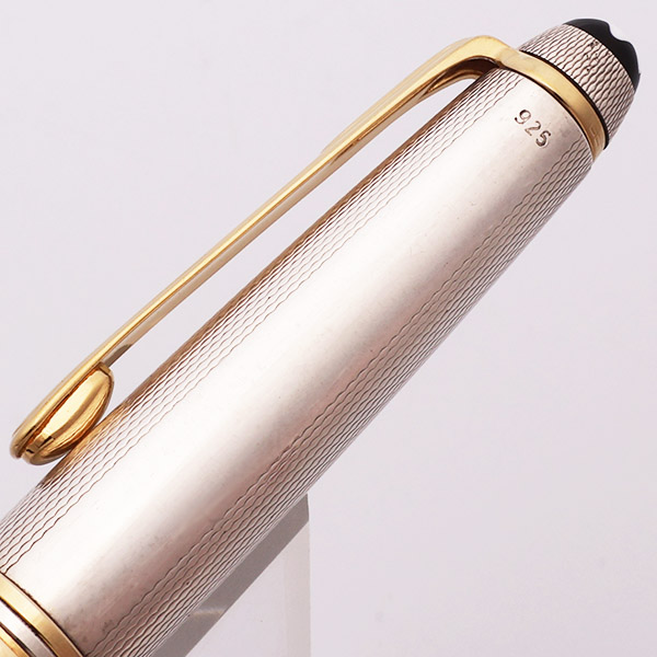 Montblanc 144 Solitaire Sterling Fountain Pen - Grain d'Orge, 14k